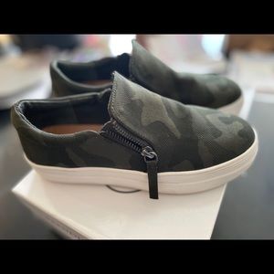 Steve Madden camo shoes